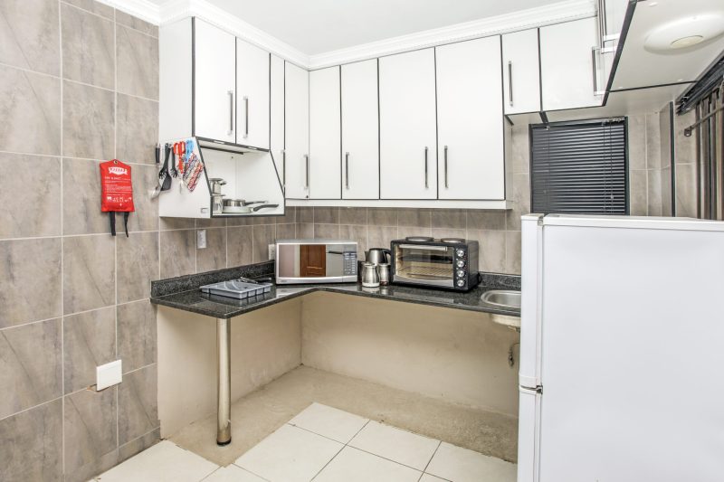 self catering 12 kitchen