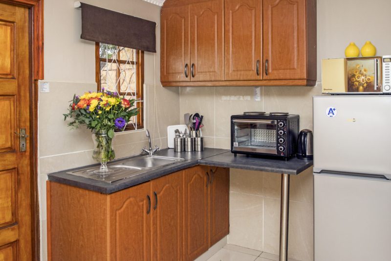 self catering 6 kitchen